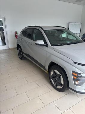 2024 Hyundai KONA EV SEL