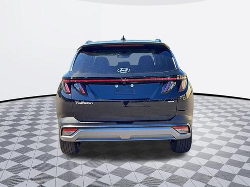 Phantom Black 2026 Hyundai TUCSON SEL Premium