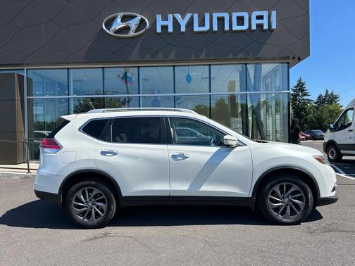 2016 Nissan Rogue SL