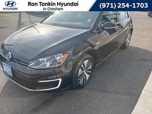 2016 Volkswagen e-Golf SE