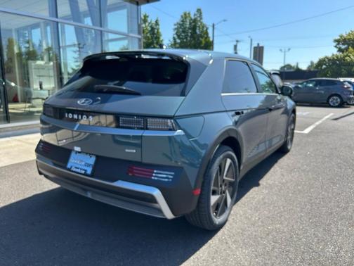 2025 Hyundai IONIQ 5 SE