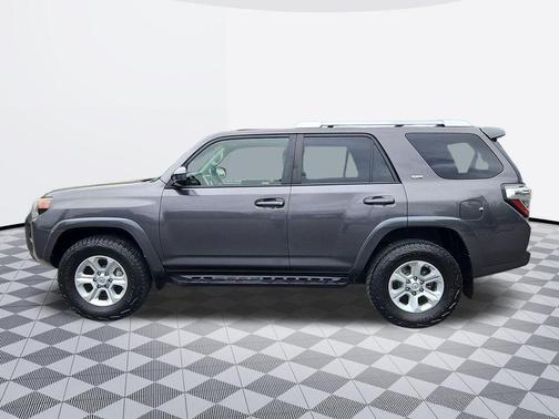 Magnetic Gray Metallic 2016 Toyota 4Runner SR5