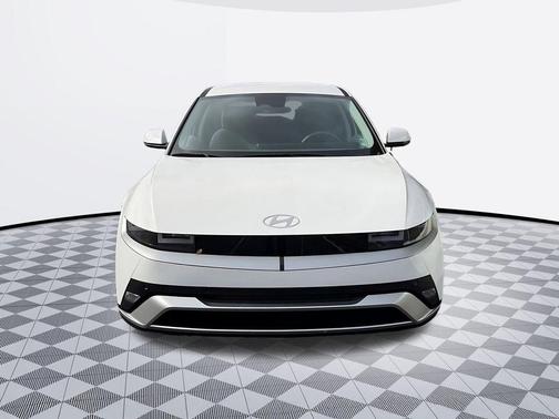 Atlas 2026 Hyundai IONIQ 5 SE