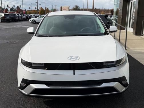 2026 Hyundai IONIQ 5 SE