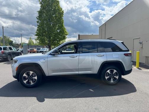 2023 Jeep Grand Cherokee 4xe Base