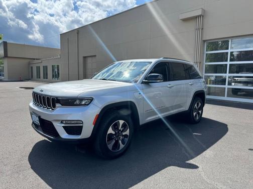 2023 Jeep Grand Cherokee 4xe Base