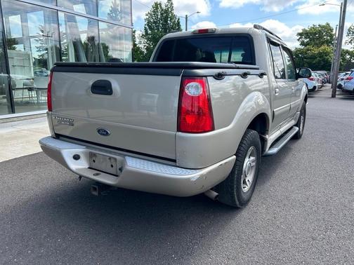 2004 Ford Explorer Sport Trac 