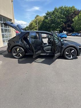 2025 Hyundai IONIQ 5 SE