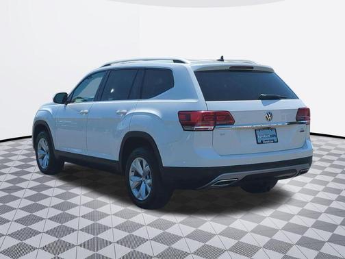 Pure White 2019 Volkswagen Atlas 3.6L SE w/Technology