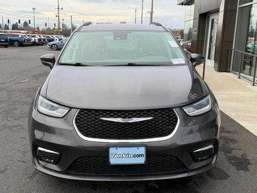 2021 Chrysler Pacifica Touring