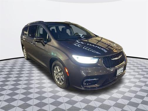 2021 Chrysler Pacifica Touring