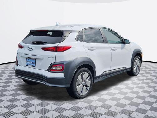 Lunar White 2021 Hyundai KONA EV Limited