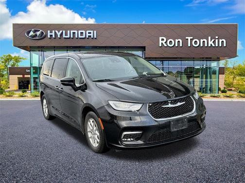 2024 Chrysler Pacifica Touring-L