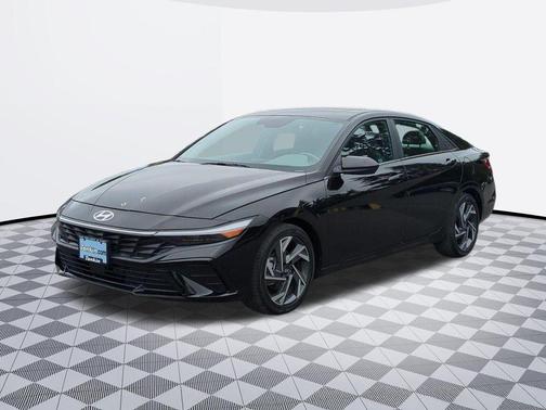 Black 2025 Hyundai ELANTRA SEL Convenience