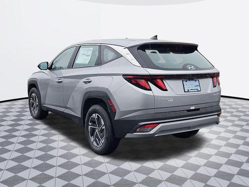 Shimmering Silver 2026 Hyundai TUCSON Hybrid Blue SE