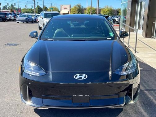 2025 Hyundai IONIQ 6 SEL