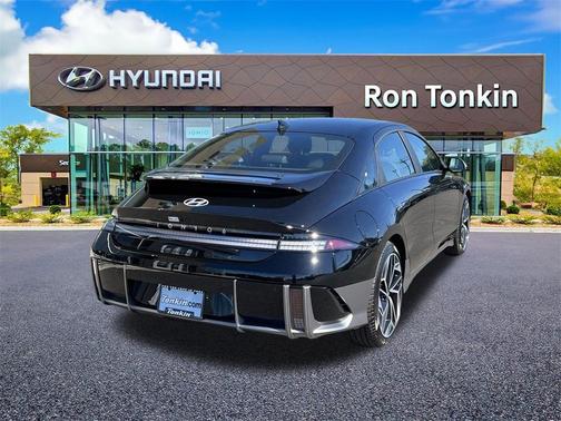 2025 Hyundai IONIQ 6 SEL