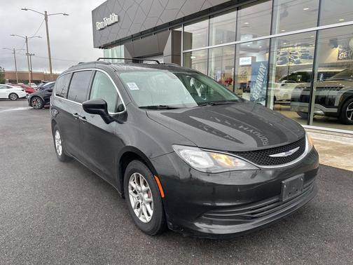 2020 Chrysler Voyager LXI