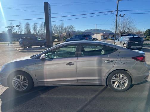 2020 Hyundai ELANTRA Value Edition