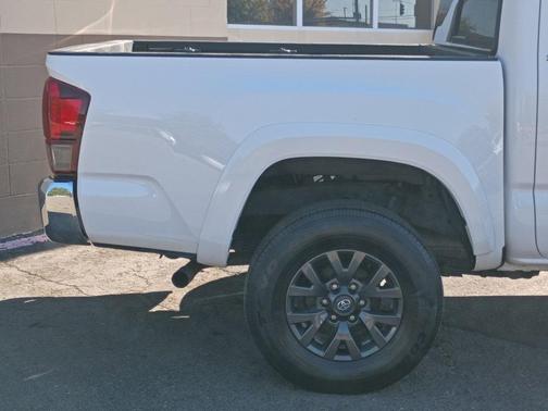 Ice 2023 Toyota Tacoma SR5