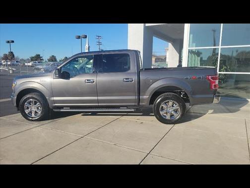 Photo 4 of 21 of 2019 Ford F-150 XLT