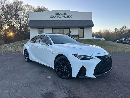 2022 Lexus IS 350 Base