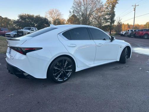 2022 Lexus IS 350 Base