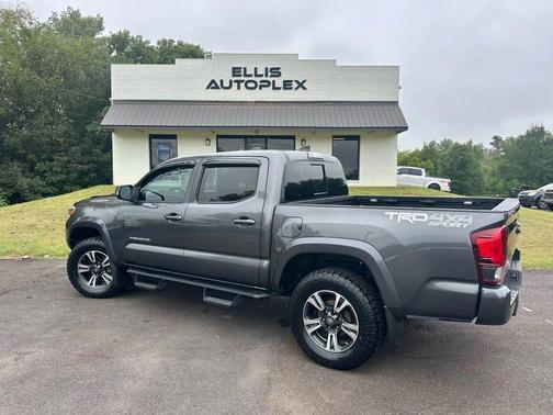 2019 Toyota Tacoma TRD Sport