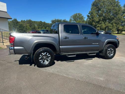 2016 Toyota Tacoma SR5