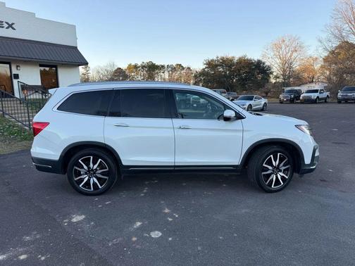 2021 Honda Pilot Touring 8-Passenger