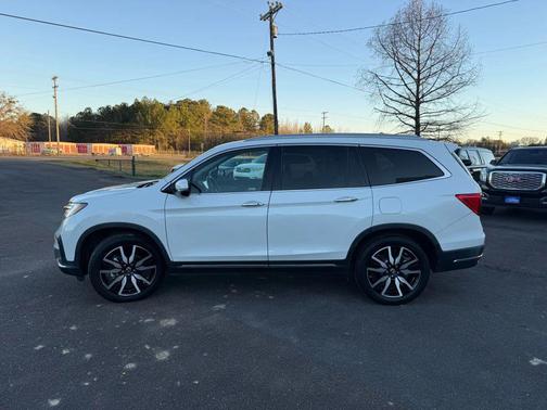 2021 Honda Pilot Touring 8-Passenger
