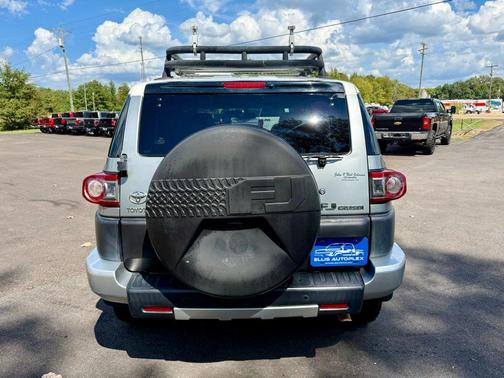 2012 Toyota FJ Cruiser Base