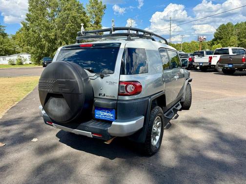 2012 Toyota FJ Cruiser Base