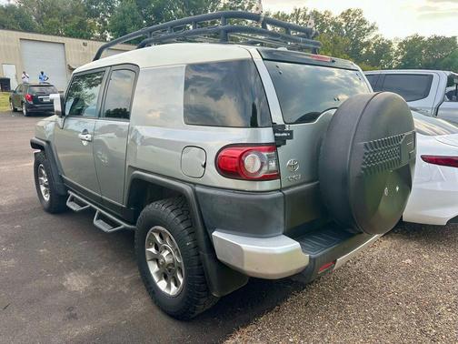 2012 Toyota FJ Cruiser Base