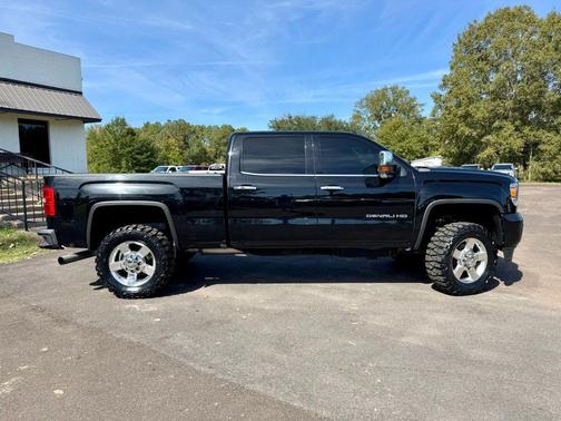 2016 GMC Sierra 2500 Denali