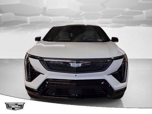 Vibrant White Tricoat 2026 Cadillac OPTIQ Sport