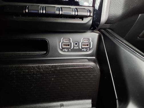 Bright White Clearcoat 2023 RAM 1500 Laramie