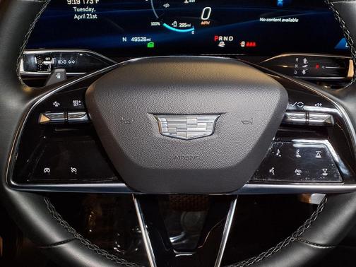 Emerald Lake Metallic 2024 Cadillac LYRIQ Tech