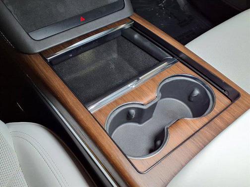 2022 Tesla Model X Dual Motor All-Wheel Drive