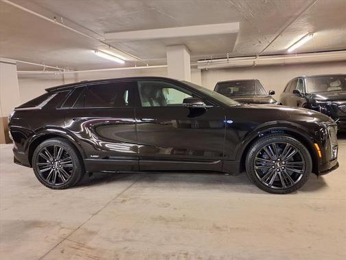 2026 Cadillac LYRIQ V