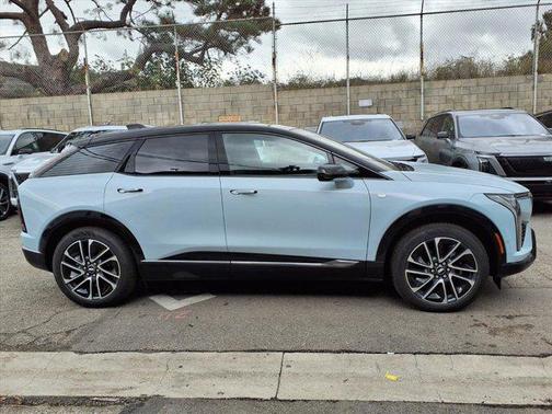 2026 Cadillac OPTIQ Premium Sport