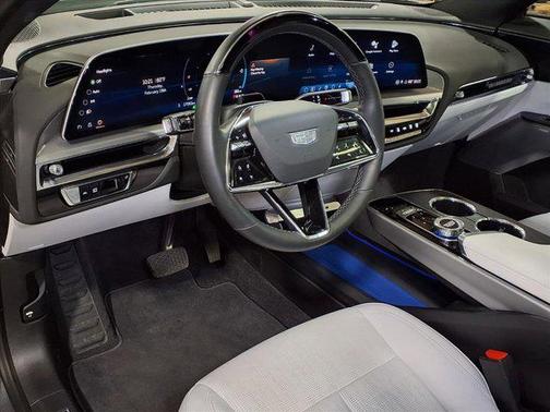 2023 Cadillac LYRIQ Luxury