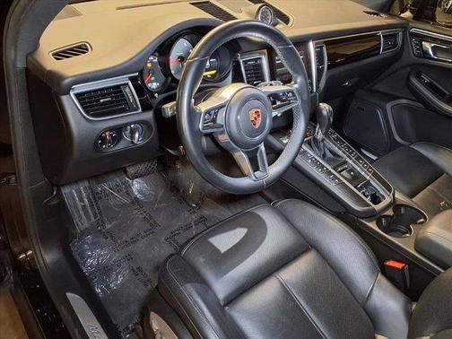 2018 Porsche Macan S