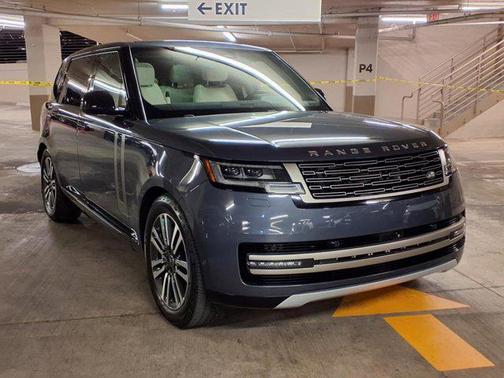 2024 Land Rover Range Rover P530 SE