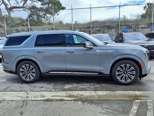 Luna Metallic 2026 Cadillac Escalade IQL Luxury