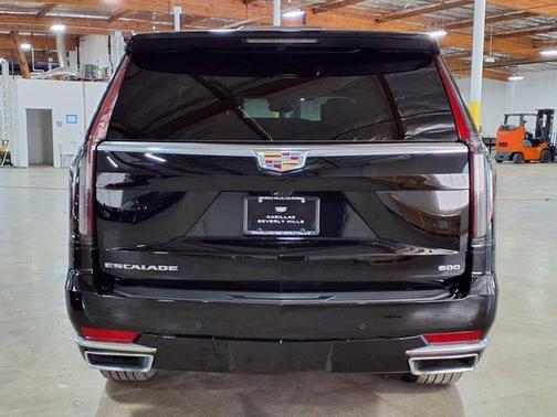 2024 Cadillac Escalade ESV Premium Luxury