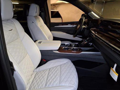 2026 Cadillac Escalade Sport Platinum