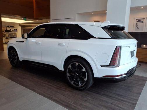 2025 Cadillac Escalade IQ Sport 2