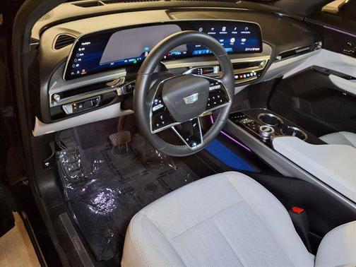 2024 Cadillac LYRIQ Sport