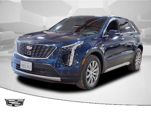 2022 Cadillac XT4 Premium Luxury